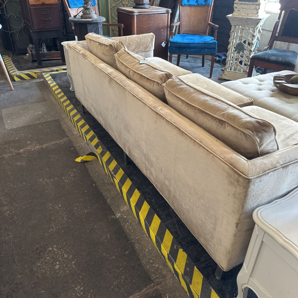 MID-CENTURY MODERN VELVET SOFA WITH CHROME LEGS