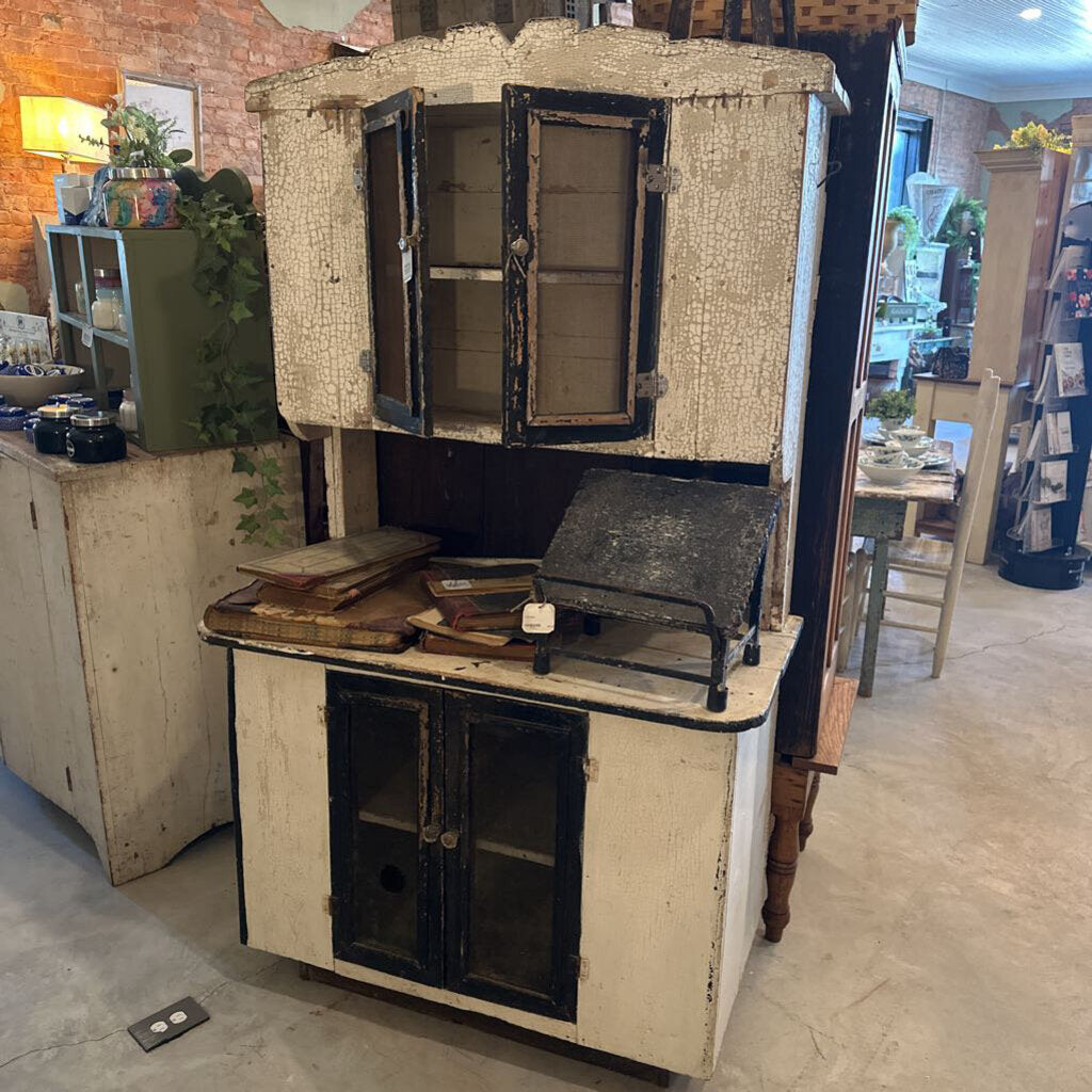 LATE 1800'S STEPBACK WITH ORIGINAL SCREENS AND PAINT