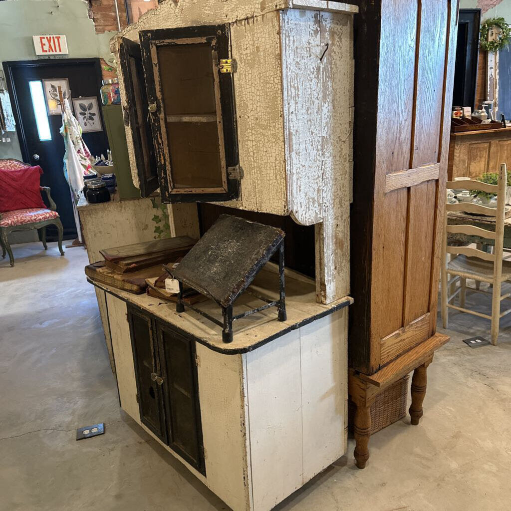 LATE 1800'S STEPBACK WITH ORIGINAL SCREENS AND PAINT