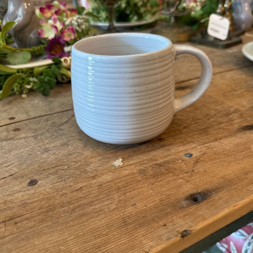 RIBBED STONEWARE MUG