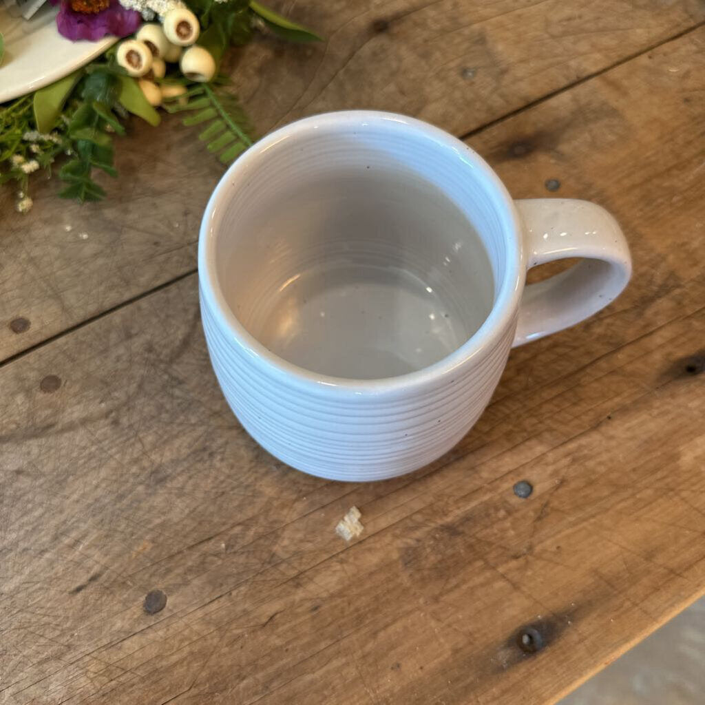 RIBBED STONEWARE MUG