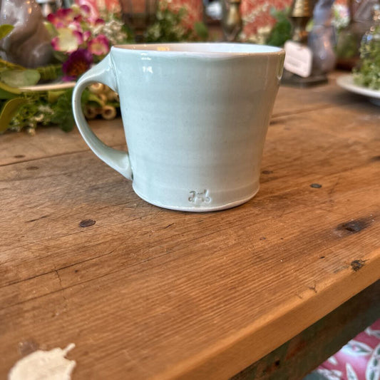 HANDMADE CERAMIC MUG STAMPED "ARLA"