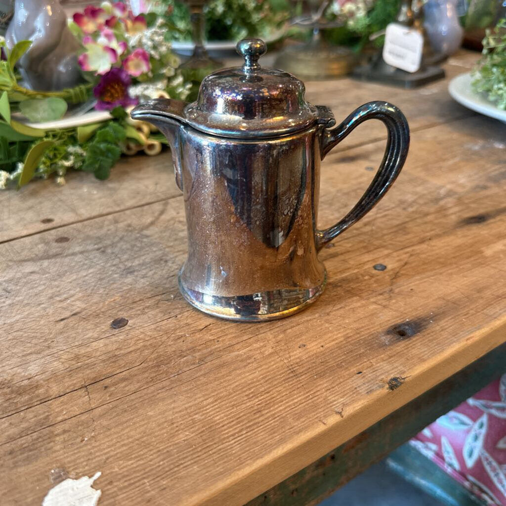 VINTAGE PAIRPOINT MFG. CO. INDIVIDUAL TEAPOT