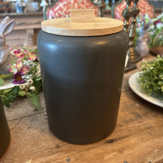 STONEWARE CANISTER WITH WOOD LID