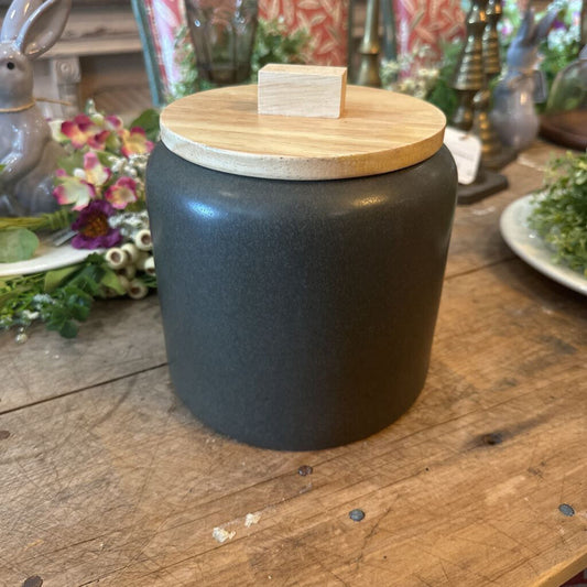 STONEWARE CANISTER WITH WOOD LID