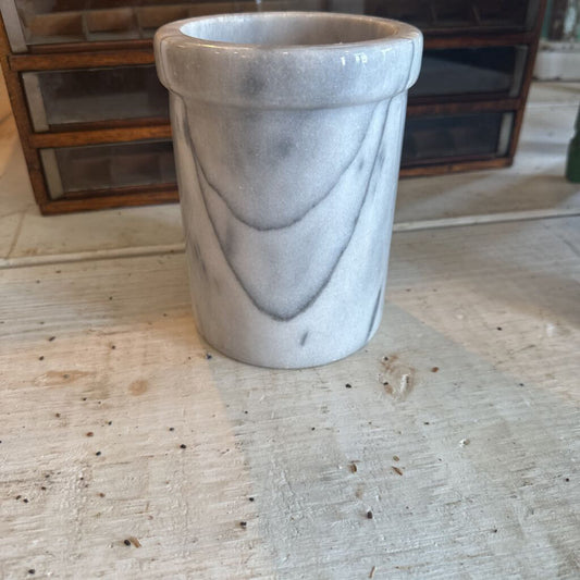 MARBLE UTENSIL HOLDER
