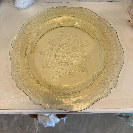 VINTAGE DEPRESSION GLASS PLATE