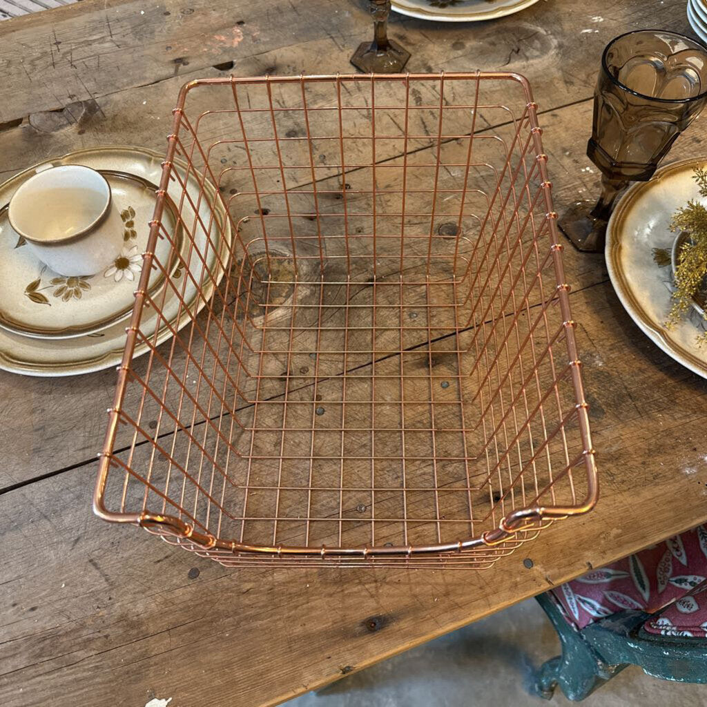 WIRE BASKET