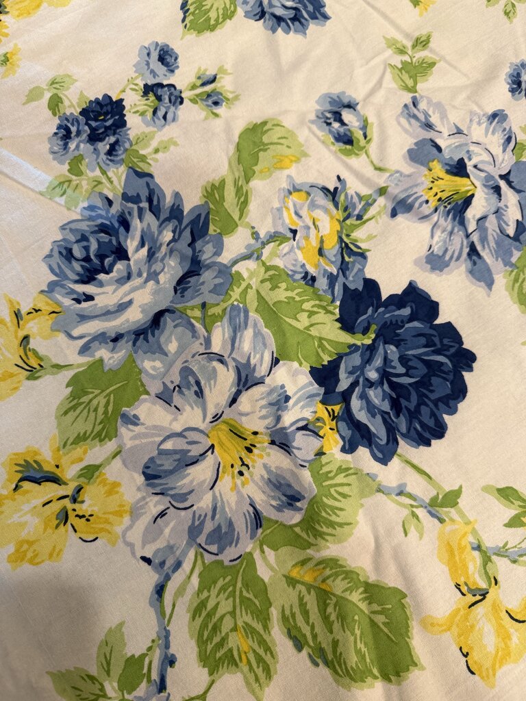 TABLE CLOTH