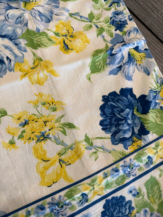 TABLE CLOTH