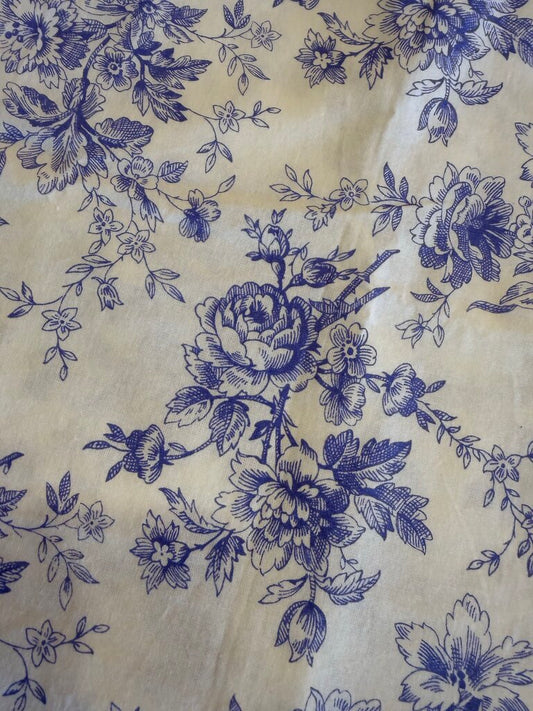 TABLE CLOTH