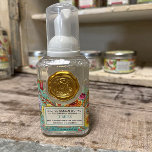 FOAMING SHEA BUTTER HAND SOAP