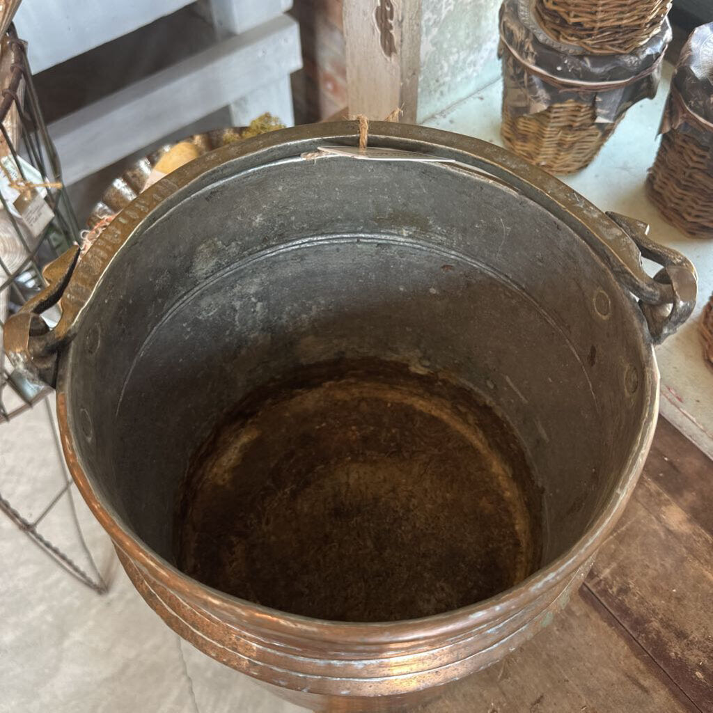 COPPER POT WITH BRASS HANDLE