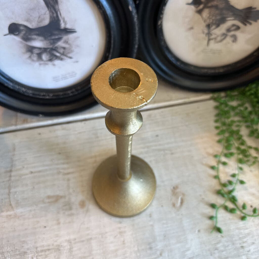 BRASS TAPER STRAIGHT CANDLESTICK