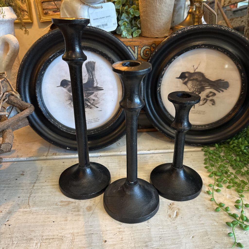 ROUND STEM METAL TAPER CANDLESTICK