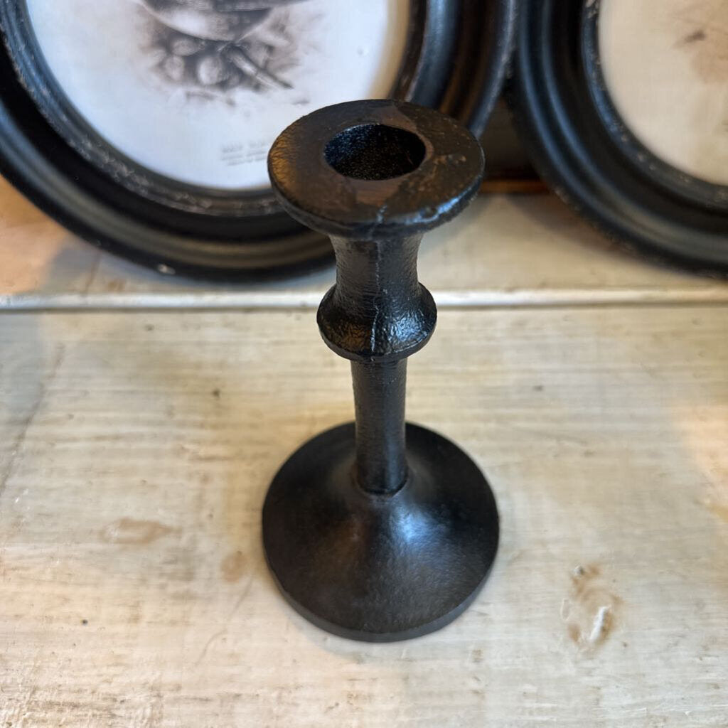 ROUND STEM METAL TAPER CANDLESTICK