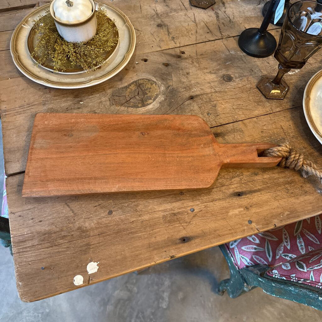 LIVE EDGE CUTTING BOARD