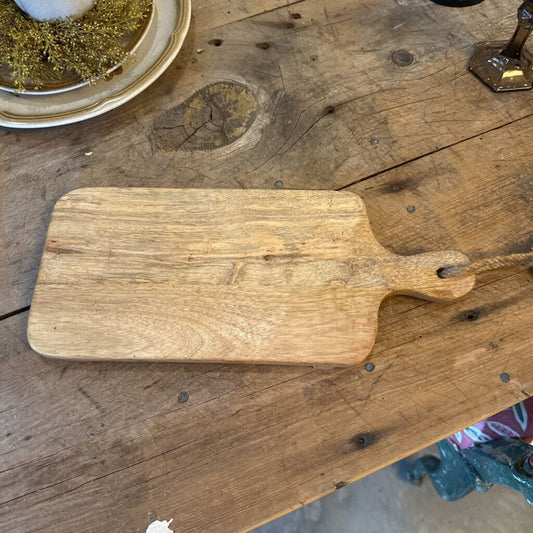 CUTTING BOARD