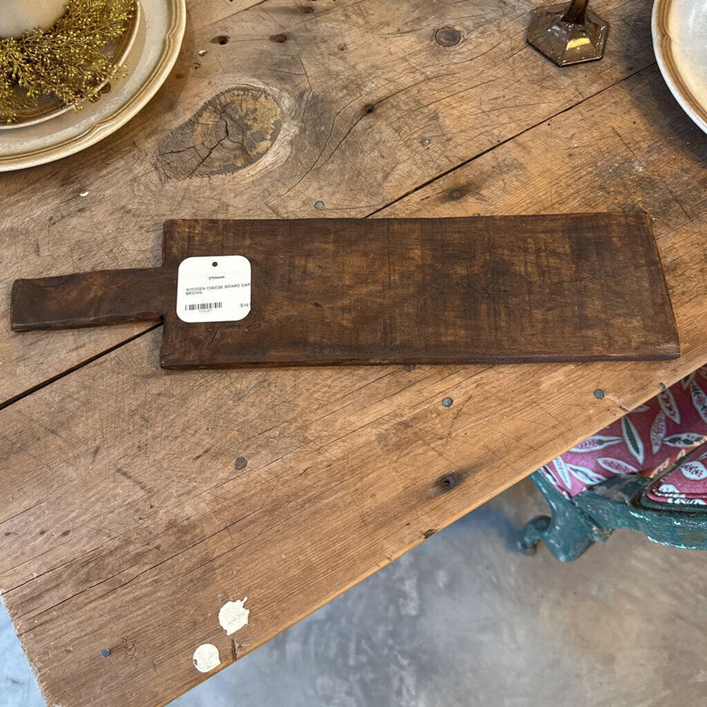 WOODEN CHEESE BOARD