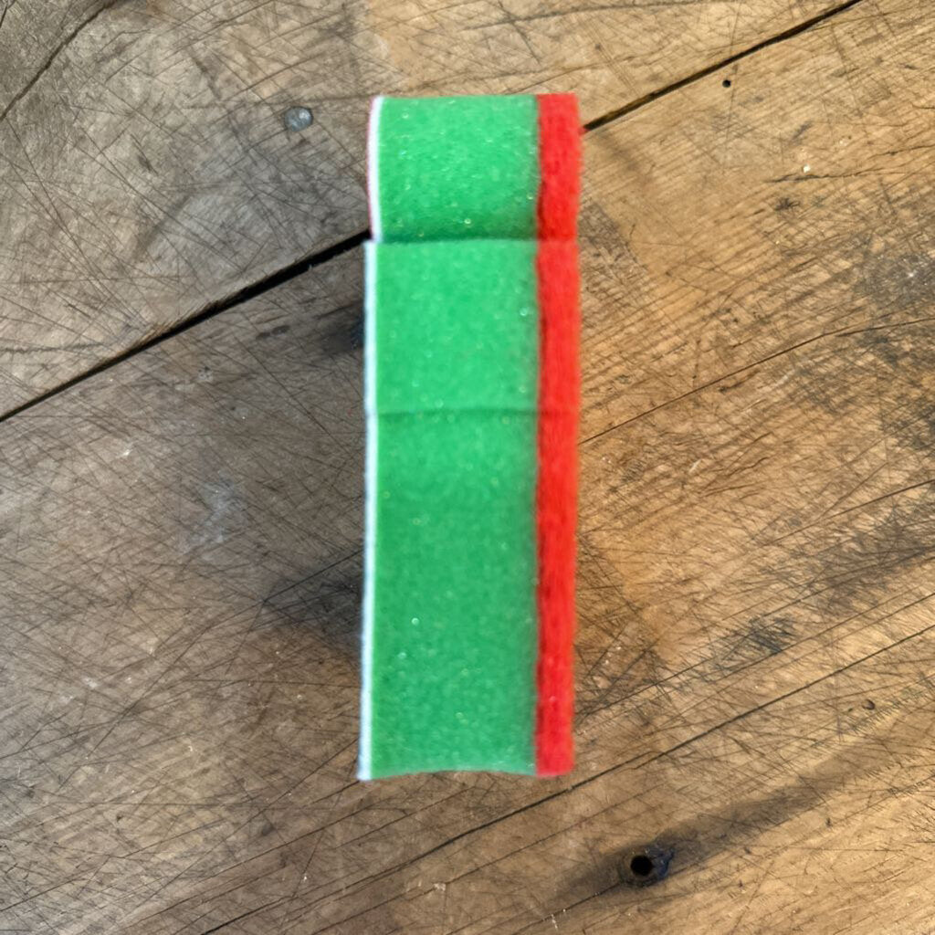 HOLIDAY SPONGE