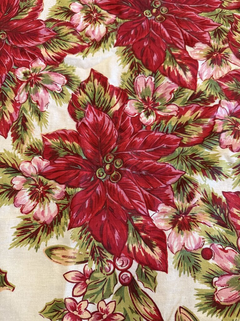 POINSETTIA TABLECLOTH 54X54