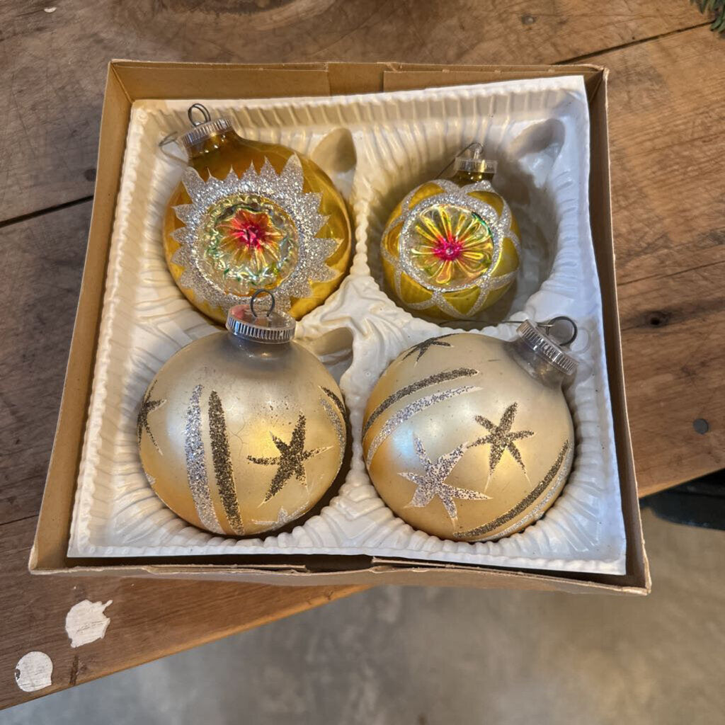 VINTAGE ORNAMENTS IN BOX