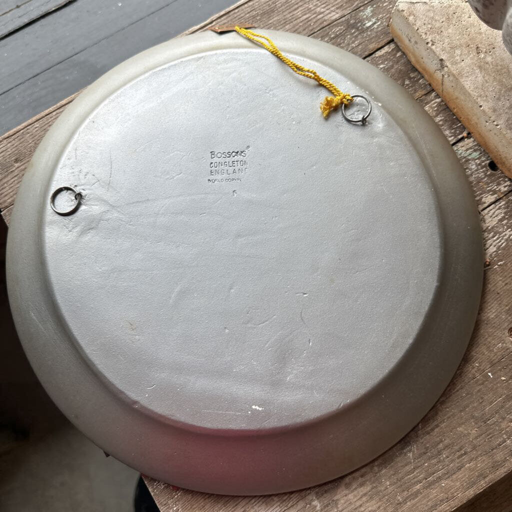 VINTAGE BOSSONS HAND PAINTED CHALKWARE WALL PLAQUE