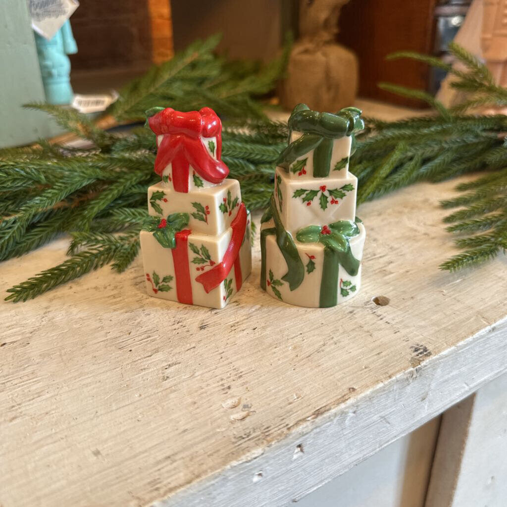 "STACK OF GIFTS" SALT AND PEPPER SHAKERS