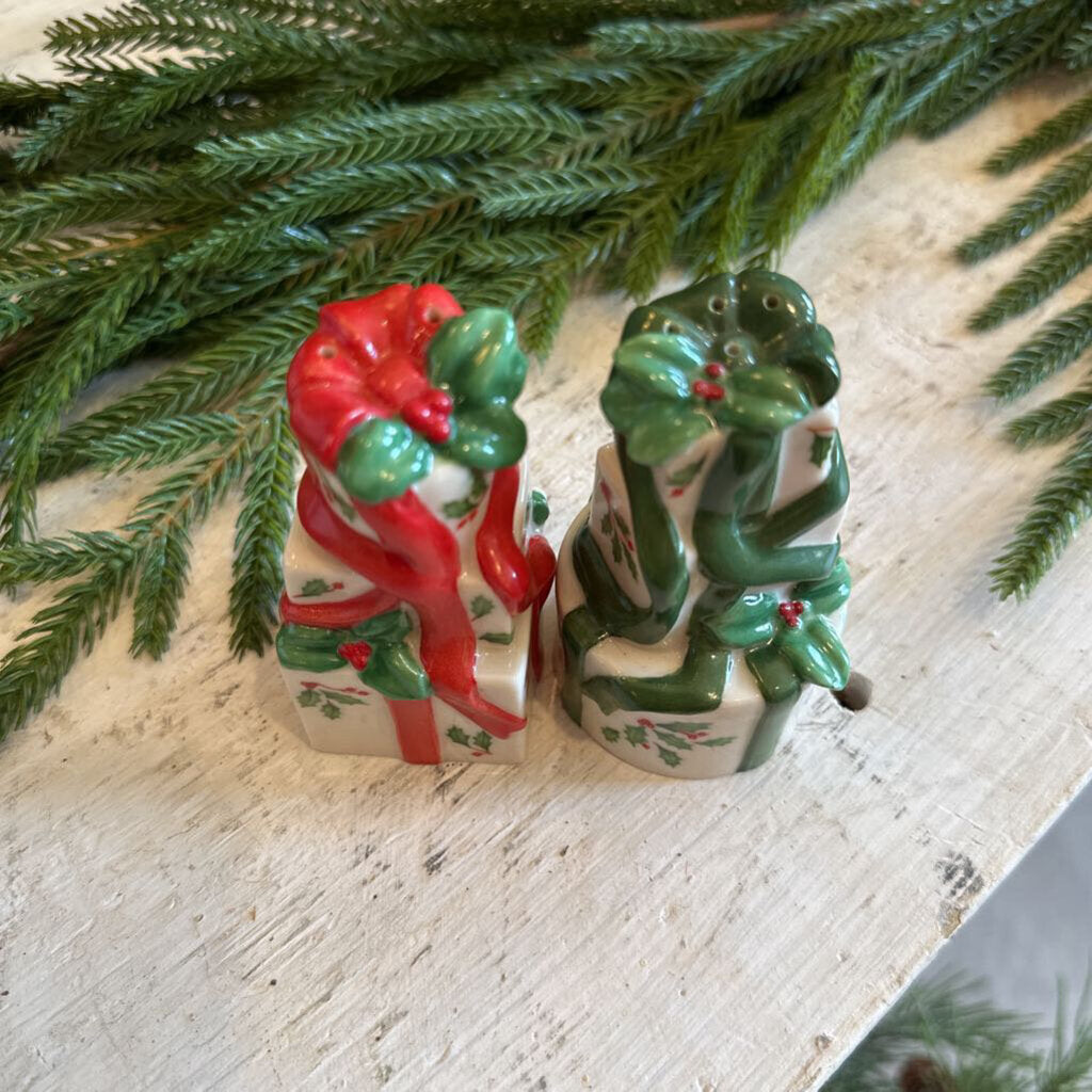 "STACK OF GIFTS" SALT AND PEPPER SHAKERS