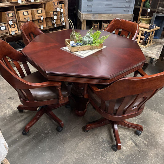GAME/CARD TABLE WITH CHAIRS
