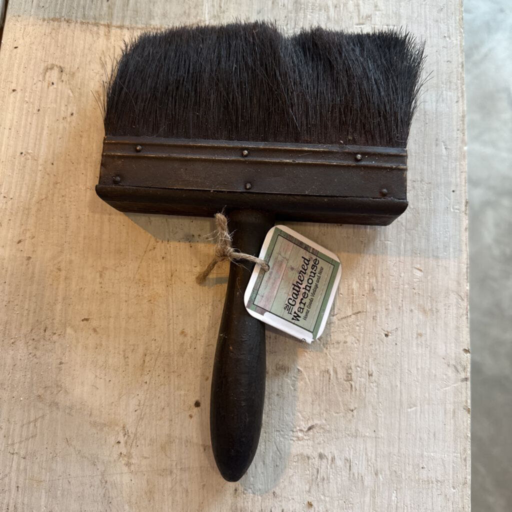 VINTAGE PAINT BRUSH