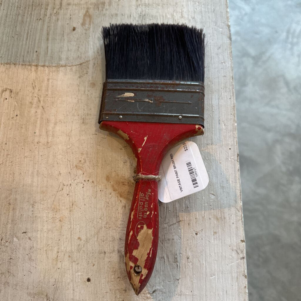VINTAGE PAINT BRUSH