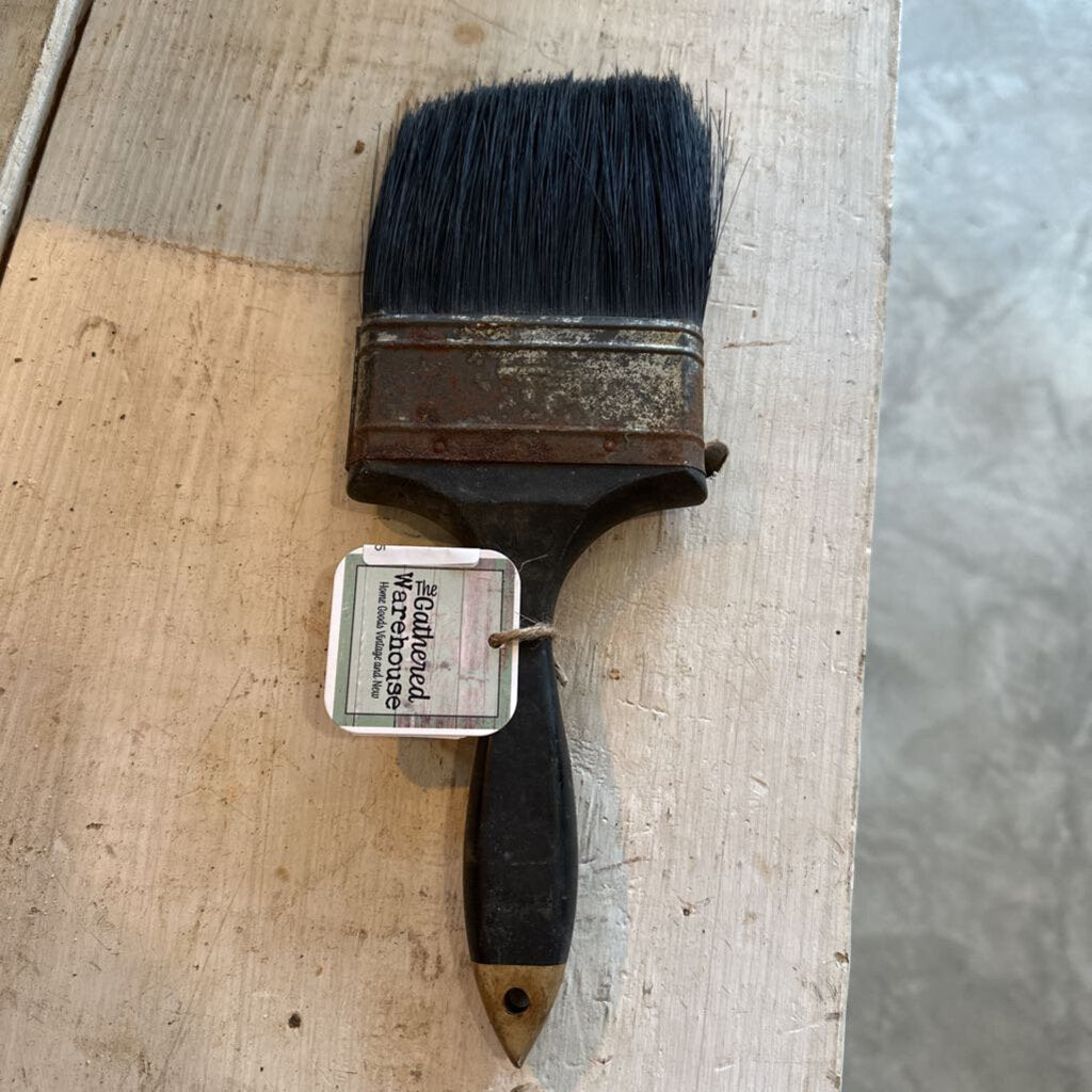 VINTAGE PAINT BRUSH