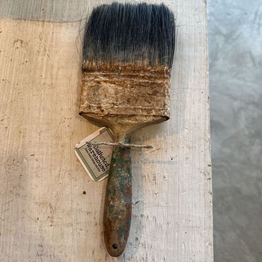 VINTAGE PAINT BRUSH