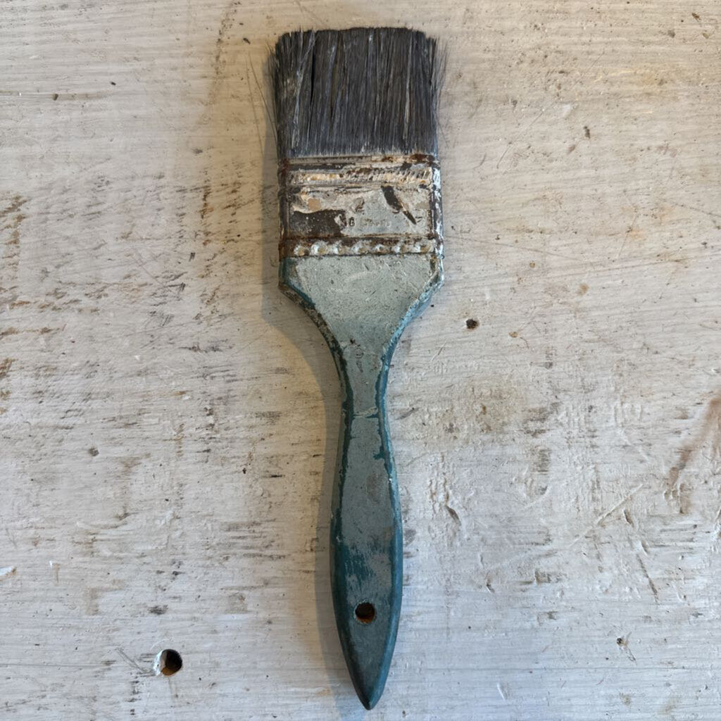 VINTAGE PAINT BRUSH