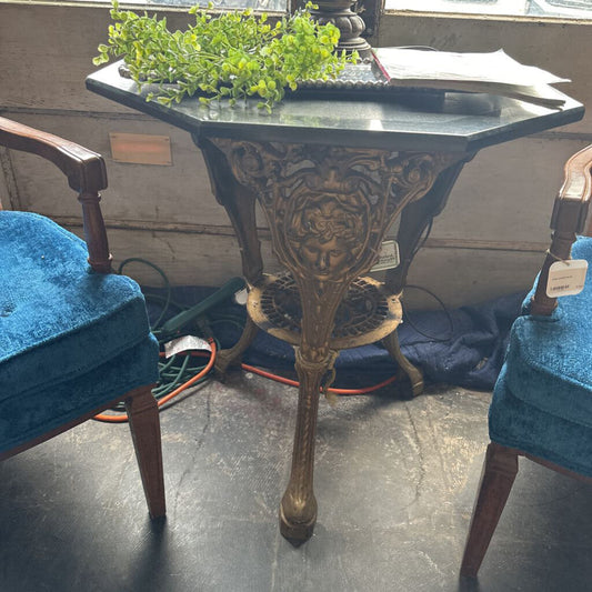 TABLE FROM "FDR'S LITTLE WHITE HOUSE"