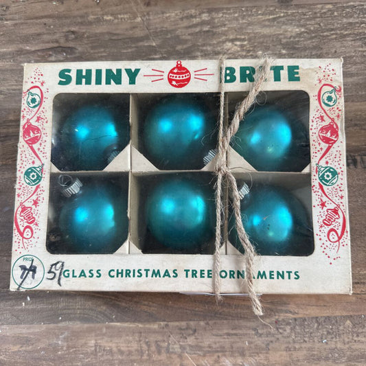 VINTAGE SHINY BRITE ORNAMENTS IN BOX