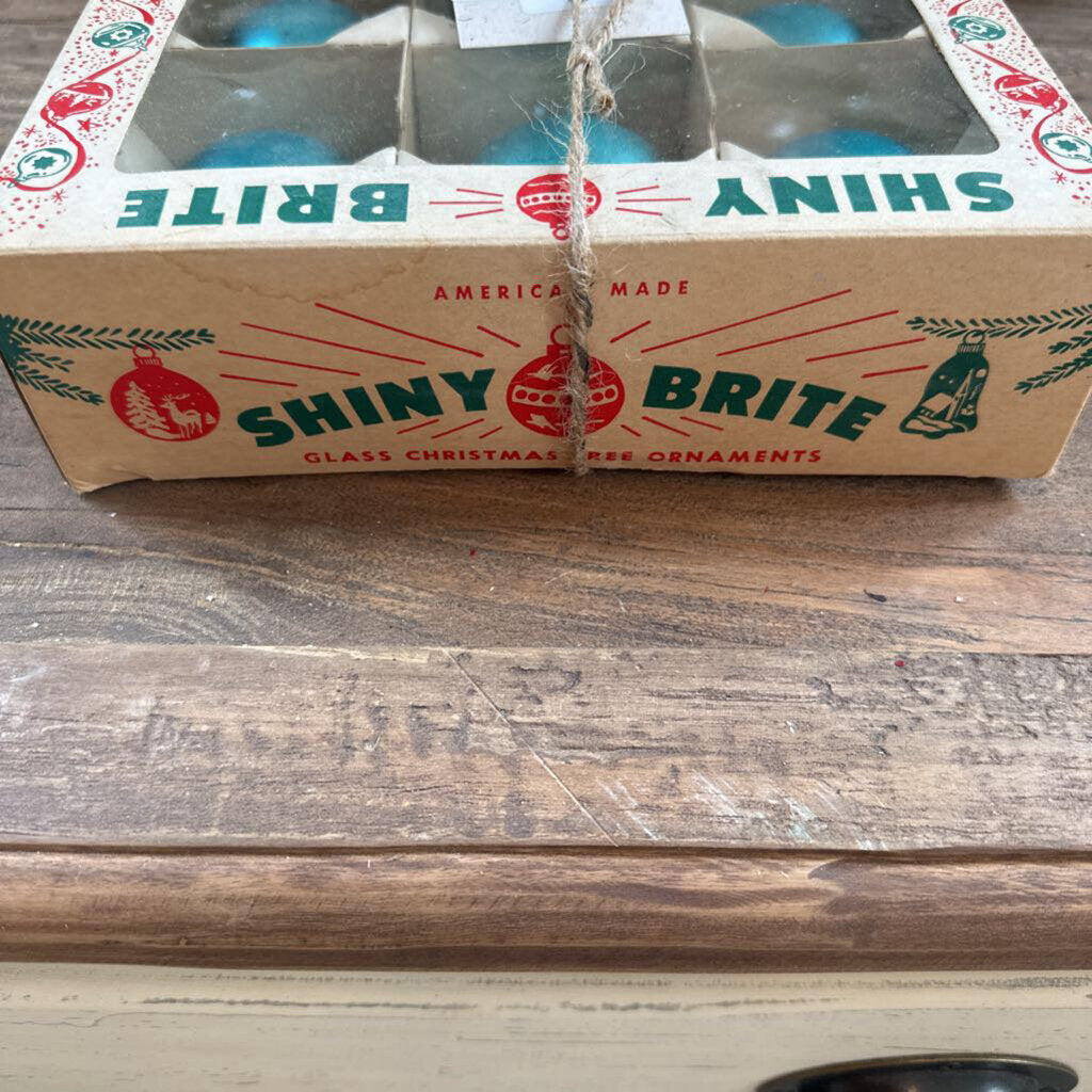 VINTAGE SHINY BRITE ORNAMENTS IN BOX