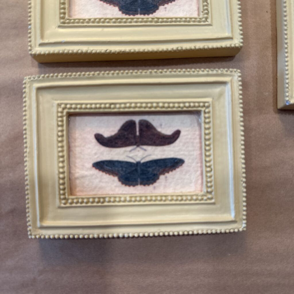 RESIN MINI FRAMED ART MAGNET