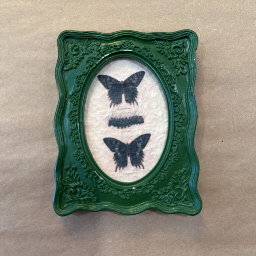 RESIN MINI FRAMED ART MAGNET