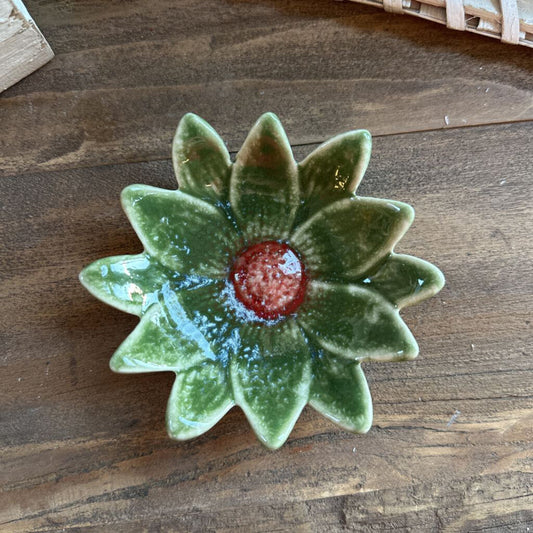 STONEWARE FLOWER SHAPED DISH