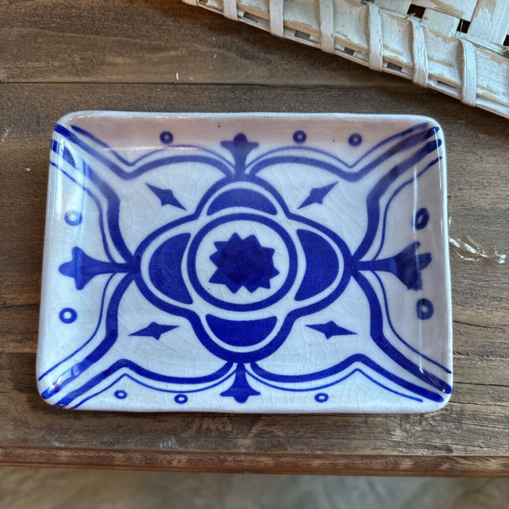 HAND PAINTED STONEWARE PLATE