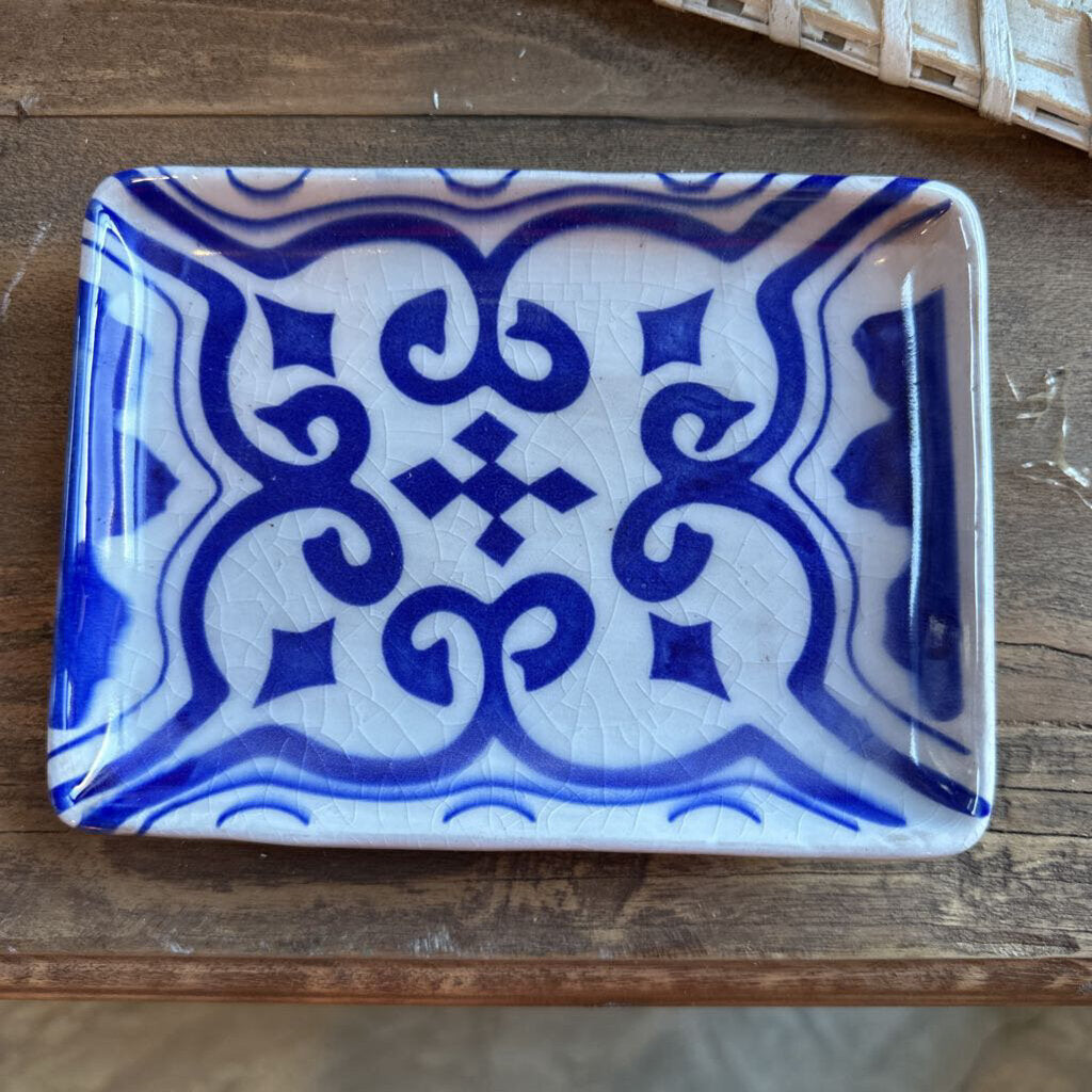 HAND PAINTED STONEWARE PLATE