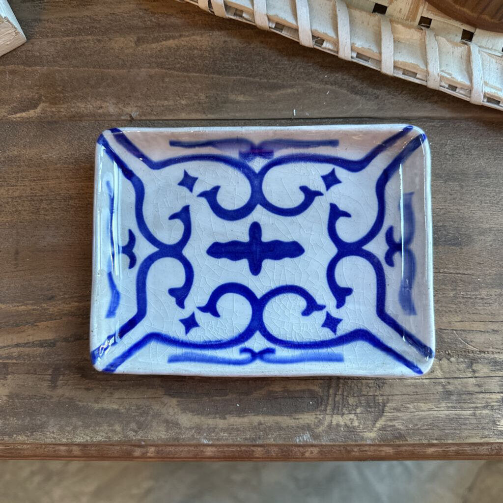 HAND PAINTED STONEWARE PLATE