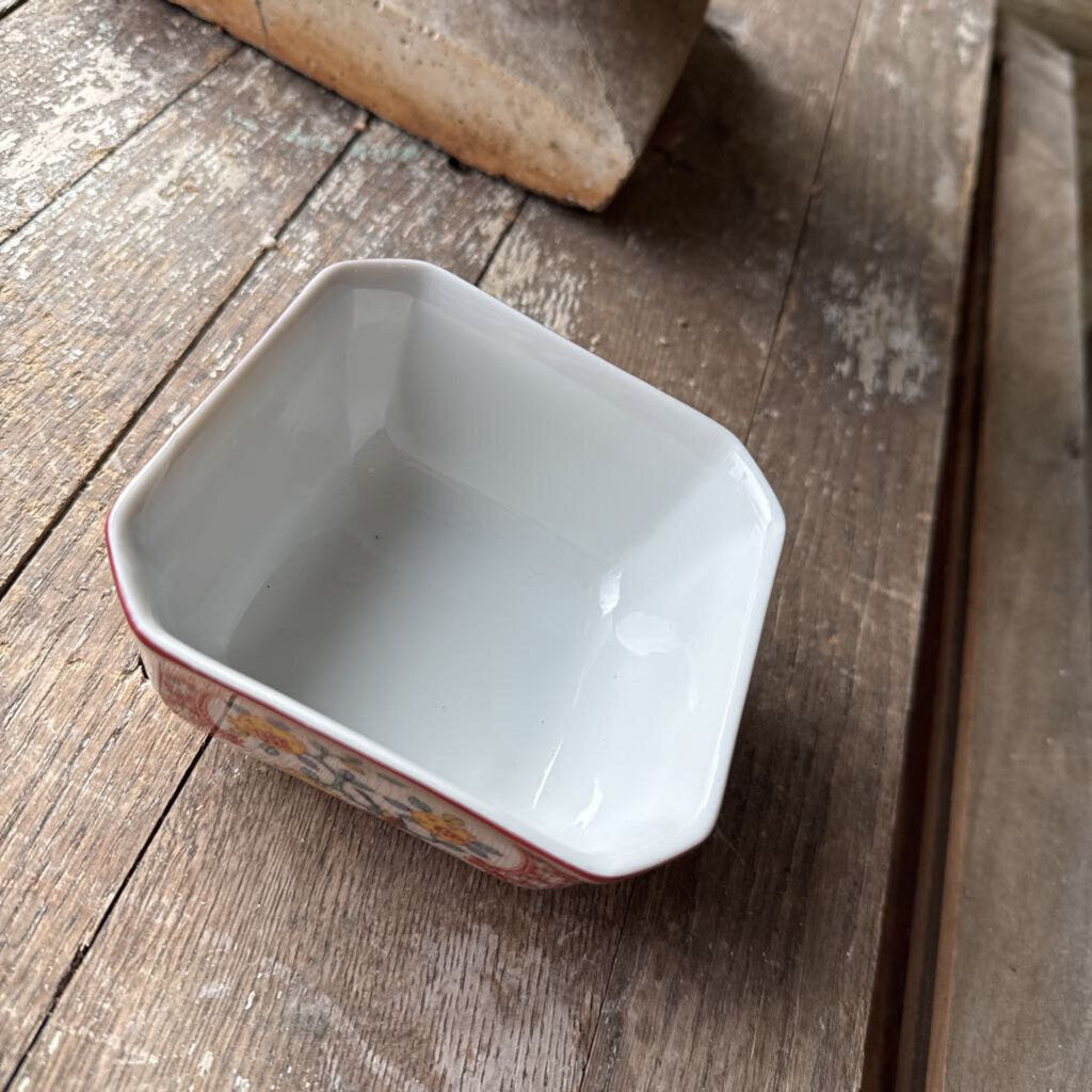 VINTAGE CERAMIC SQUARE BOWL