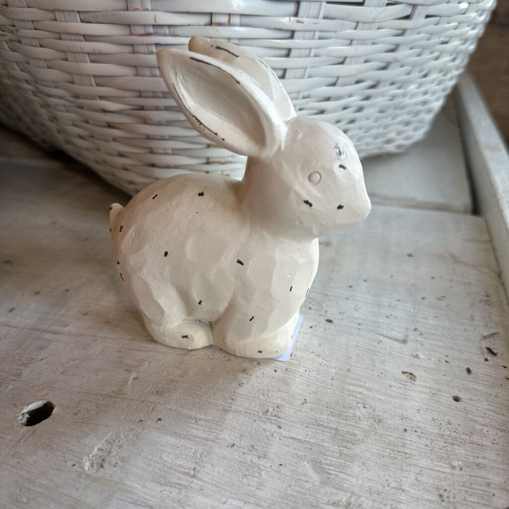 RESIN BUNNY