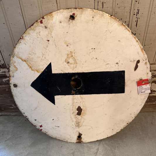 VINTAGE ROUND METAL ARROW SIGN