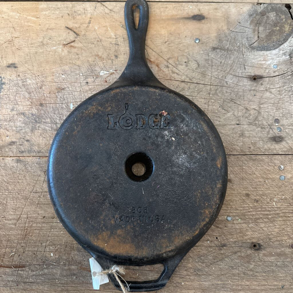 LODGE CAST IRON CORNBREAD SKILLET