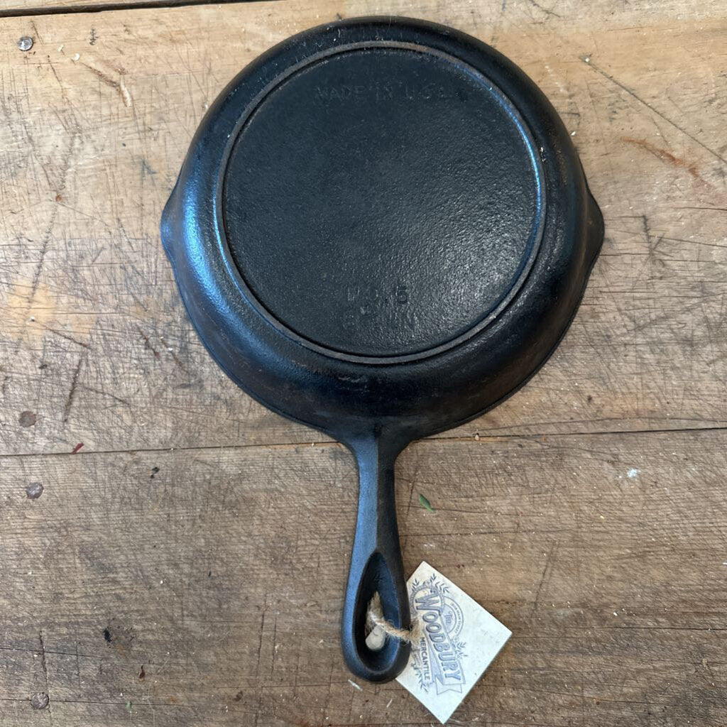 CAST IRON NO.5 SKILLET