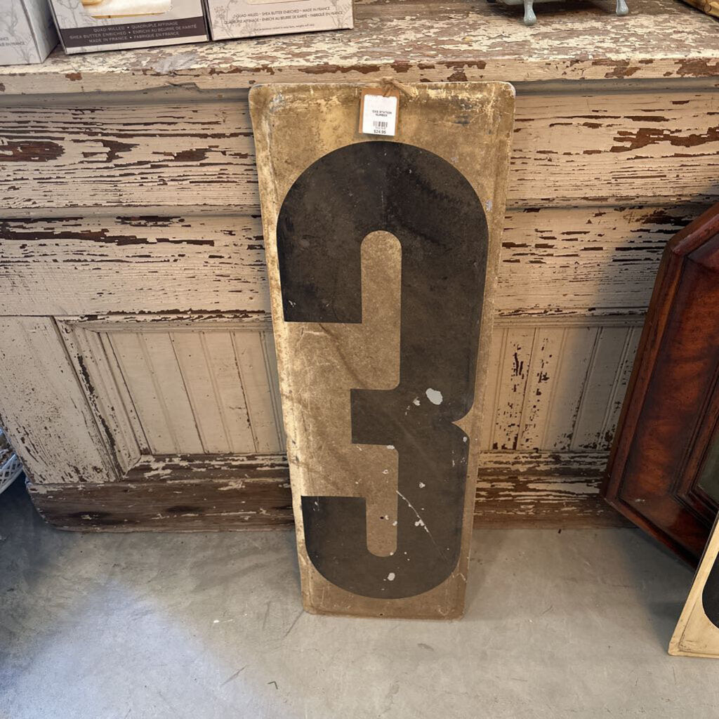 GAS STATION NUMBER